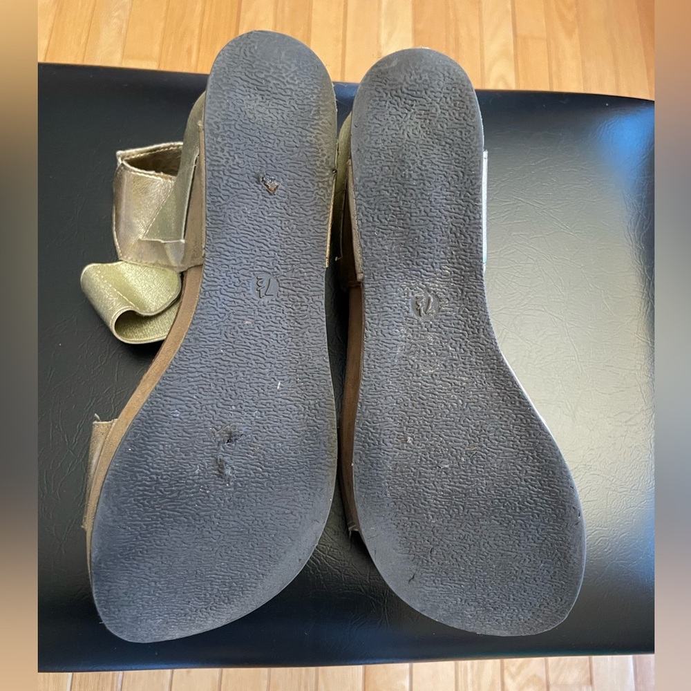 Pierre Dumas Wedges - Picture 5 of 5